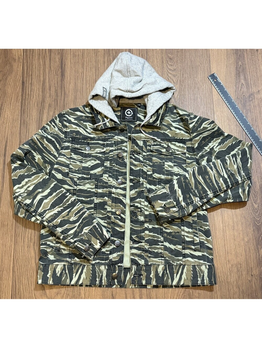 LRG Mens XL Tiger Camo Hooded Denim Jacket Streetwear A134008 Rare #15B